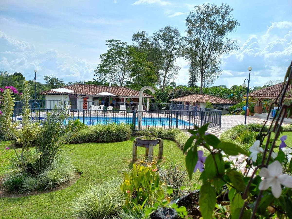 פואבלו טפאו Finca Hotel Villa Del Sol מראה חיצוני תמונה